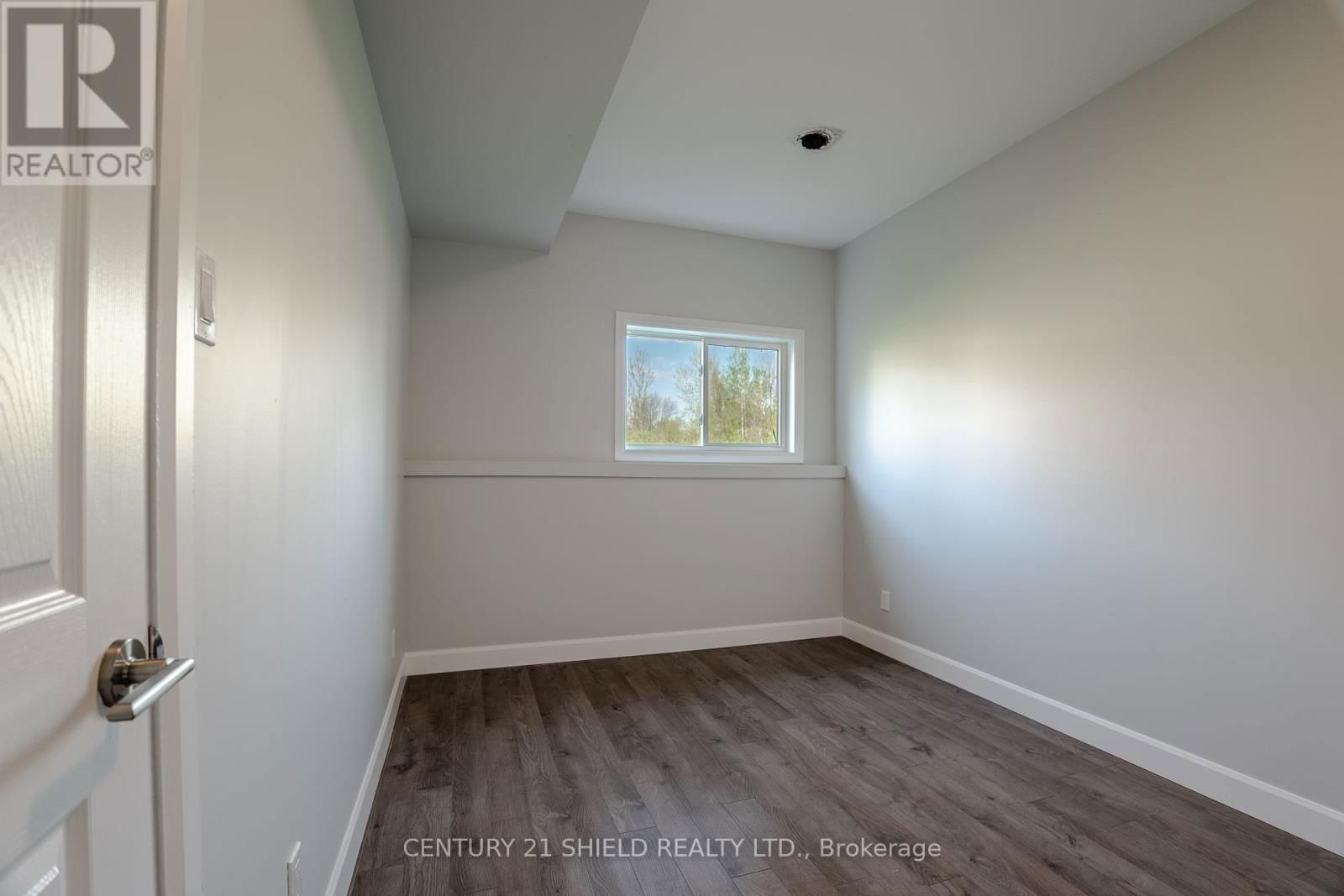 MONUMENT WAY Image 32