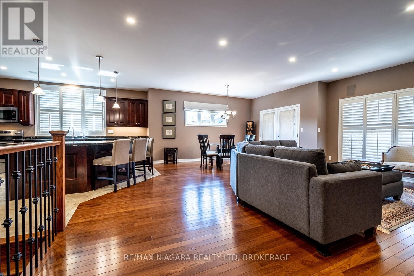 23 GORING WAY Image 15