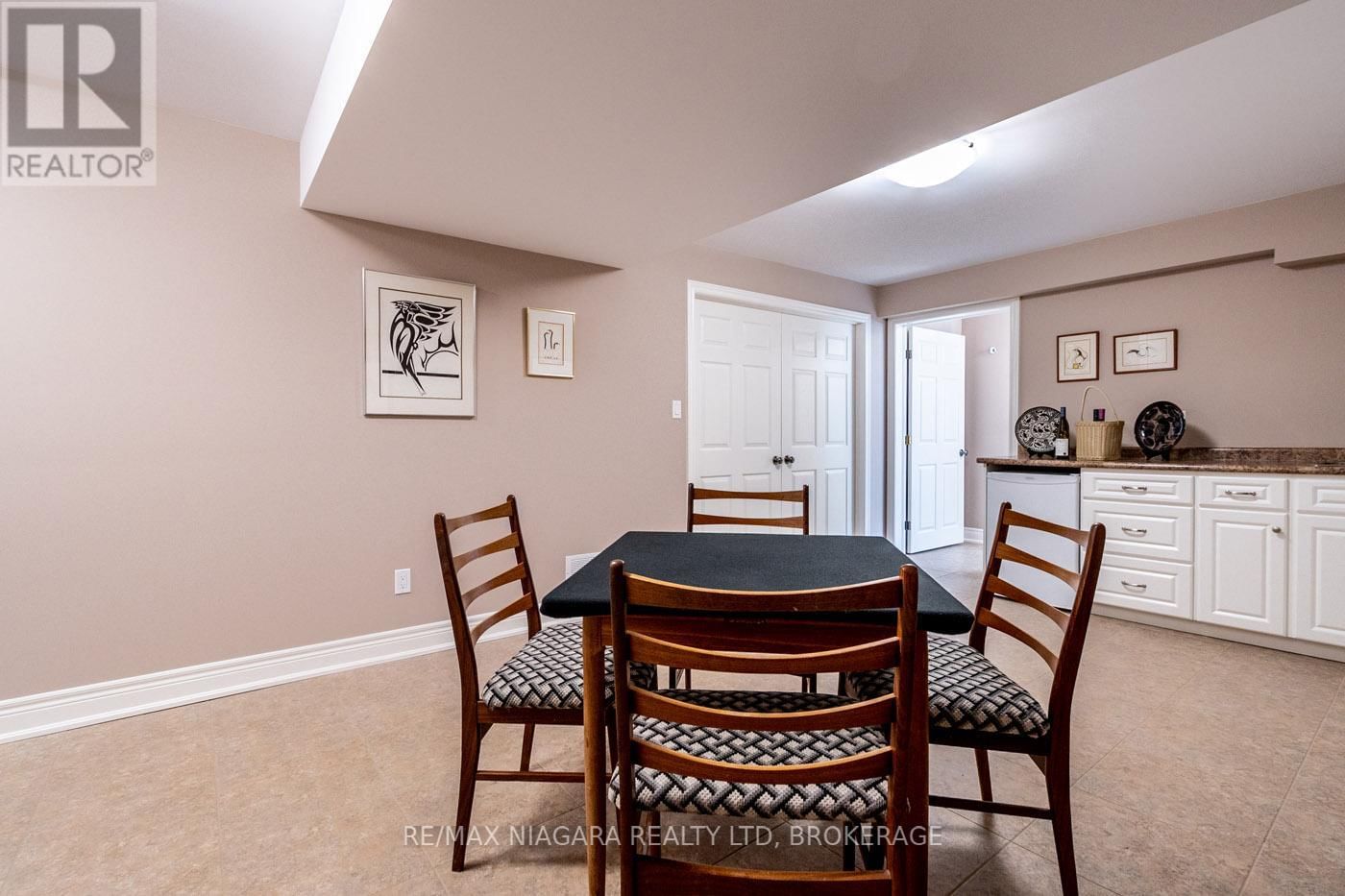 23 GORING WAY Image 30