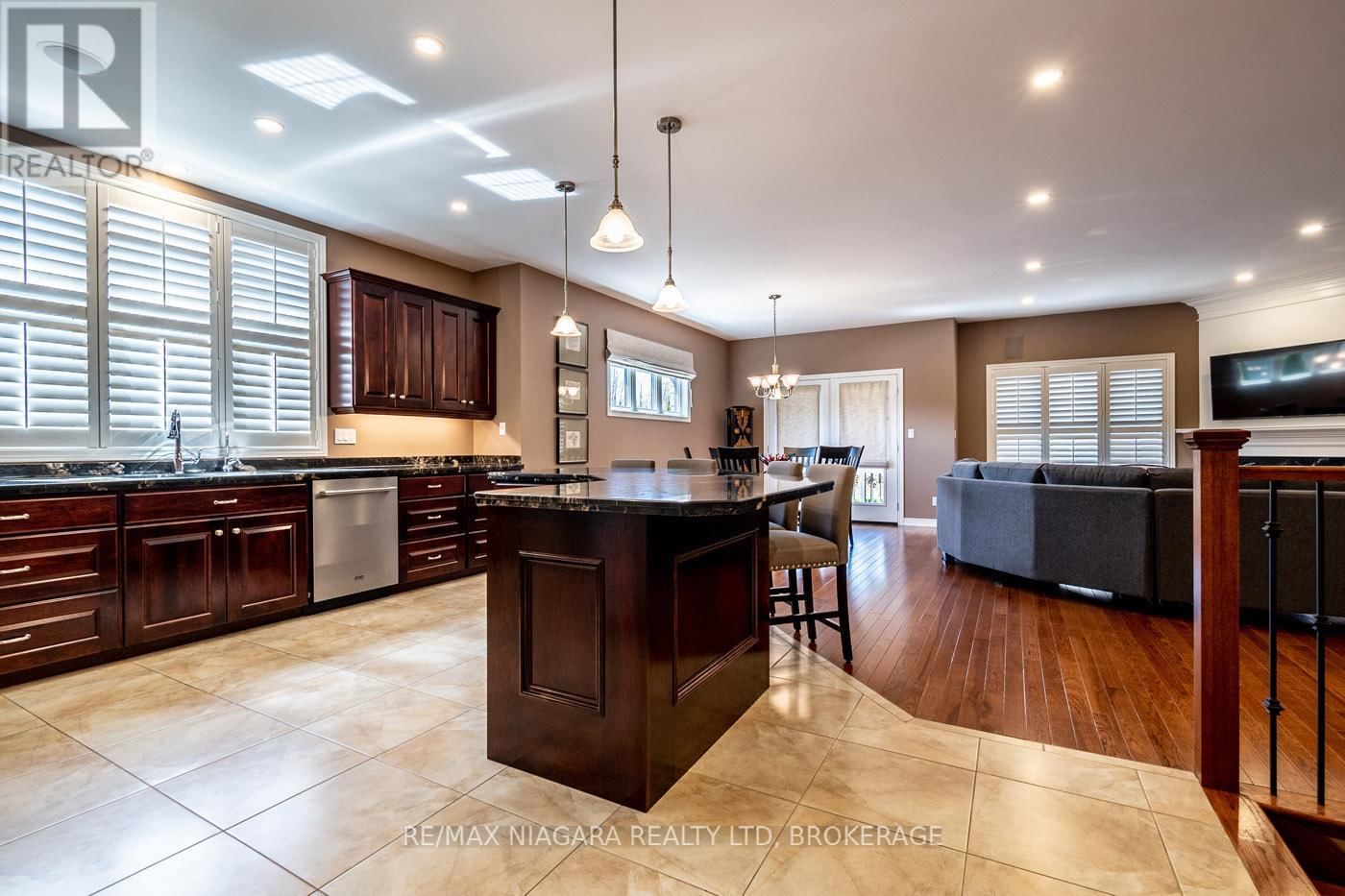 23 GORING WAY Image 4