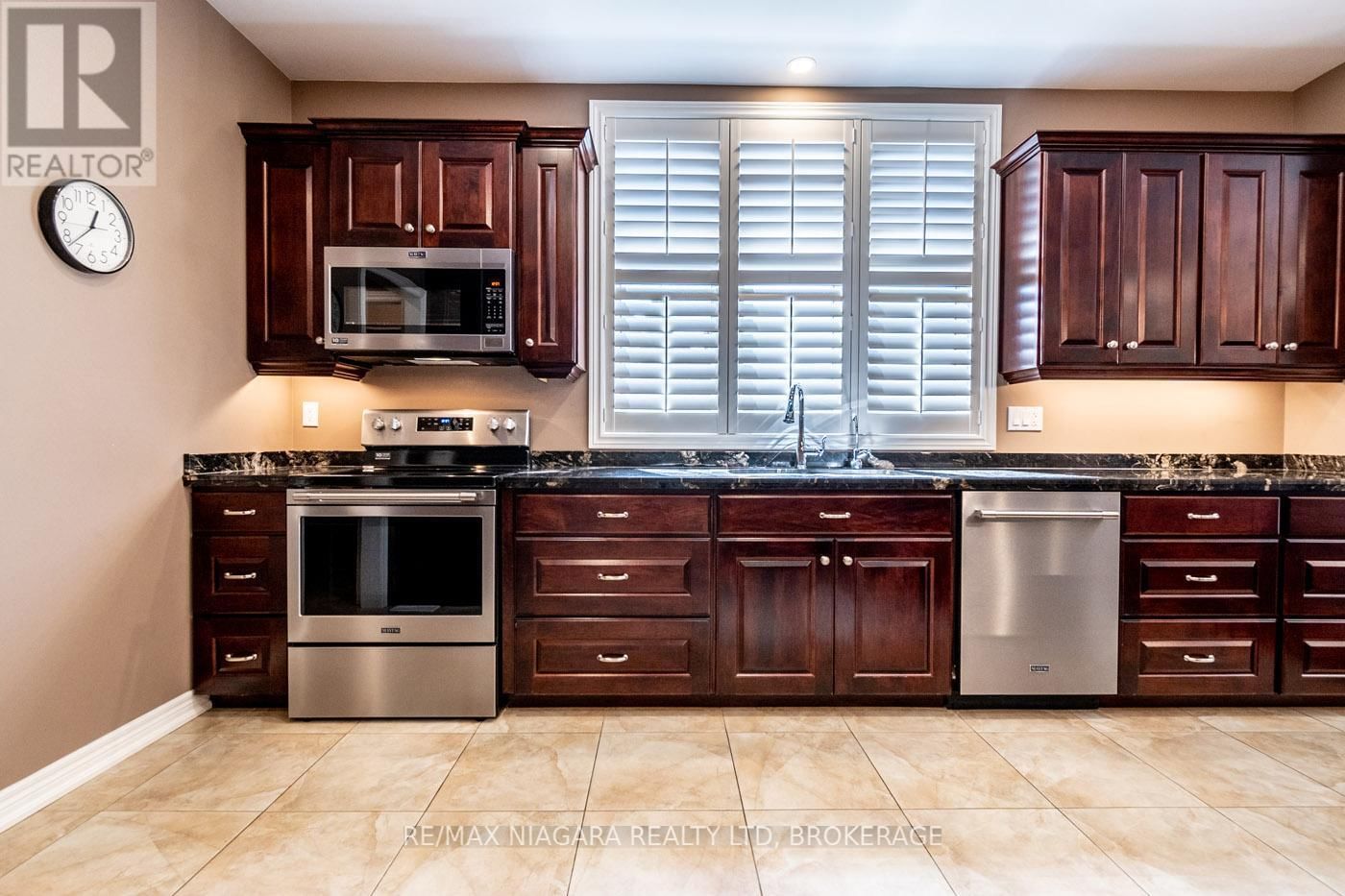 23 GORING WAY Image 5