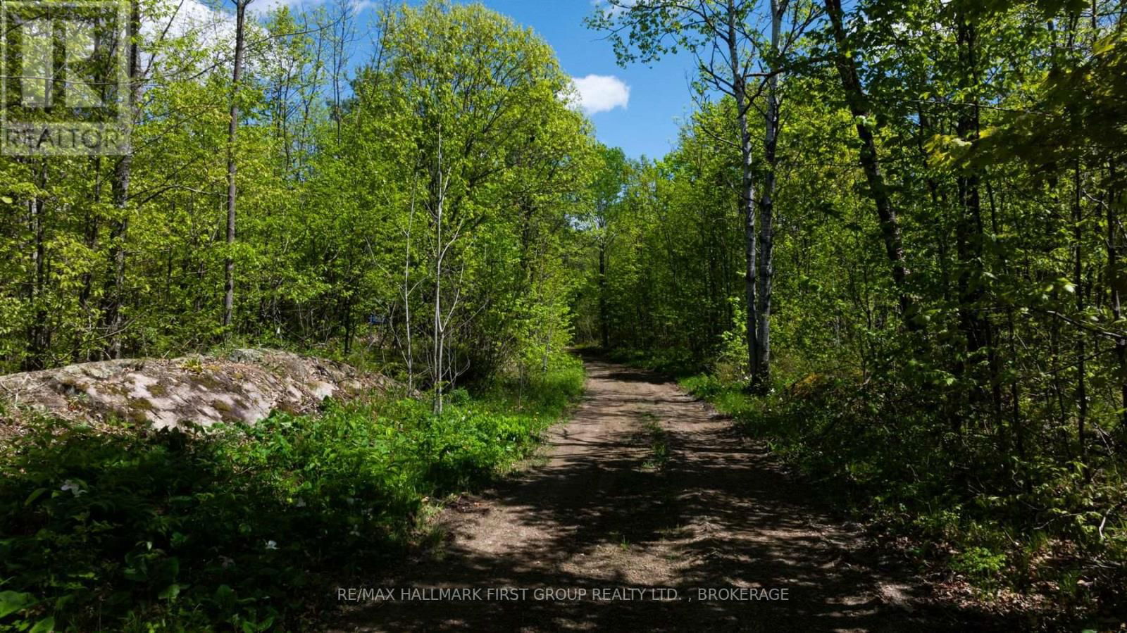 1052 WATERS EDGE LANE Image 1