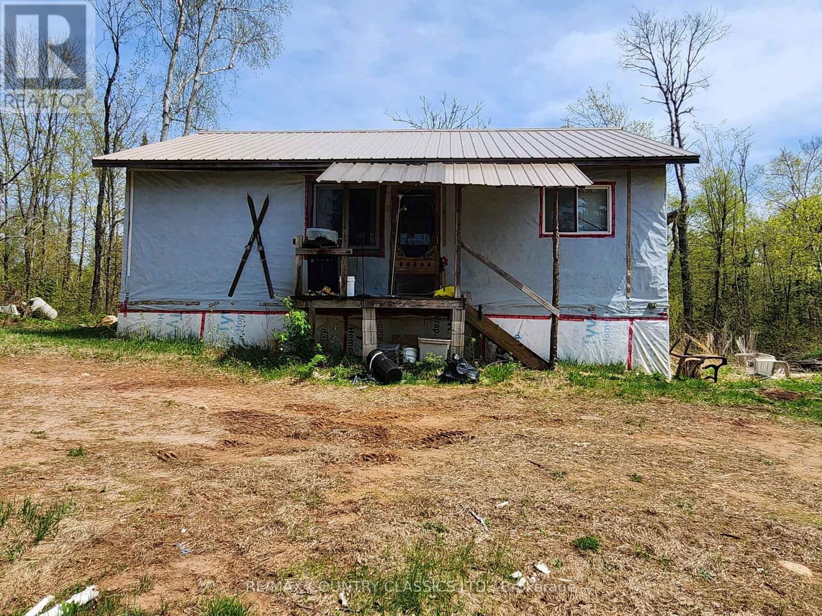2910 WESLEMKOON LAKE ROAD Image 1
