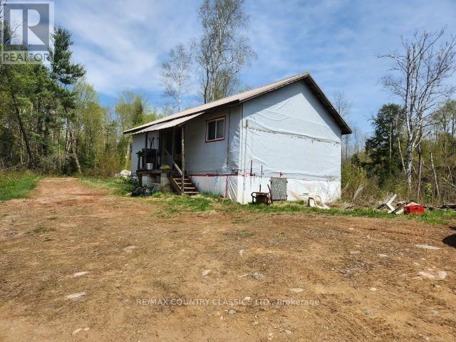 2910 WESLEMKOON LAKE ROAD Image 14