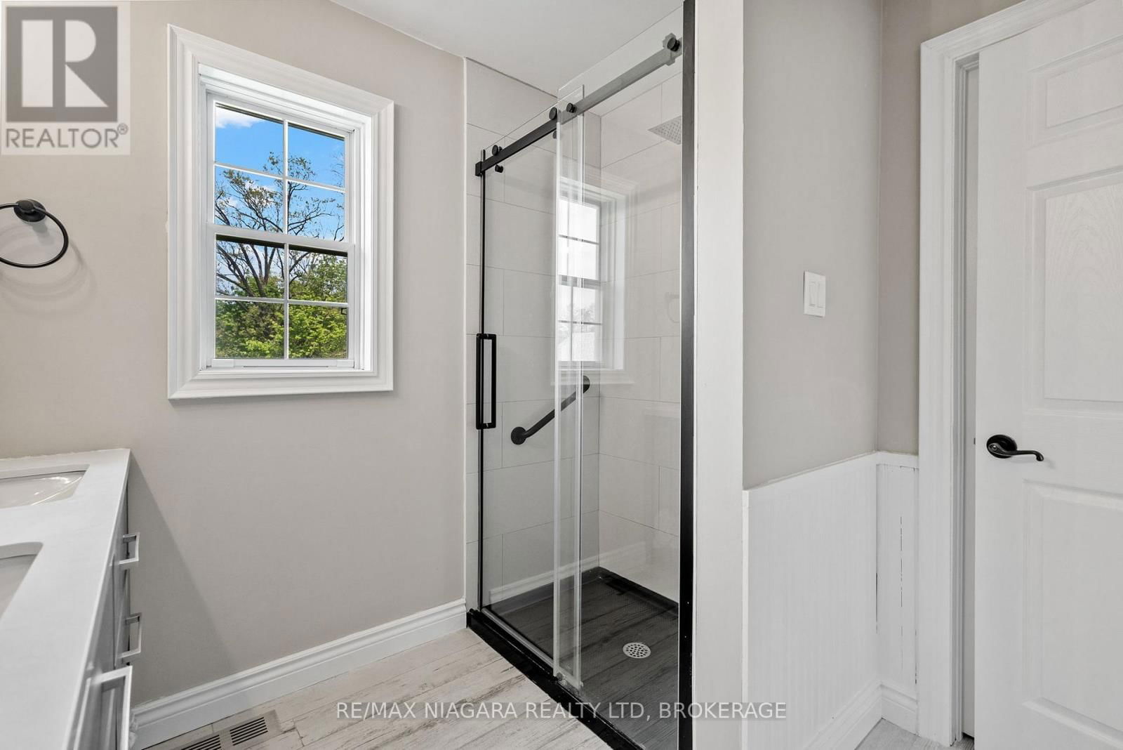 514 KING STREET Image 14