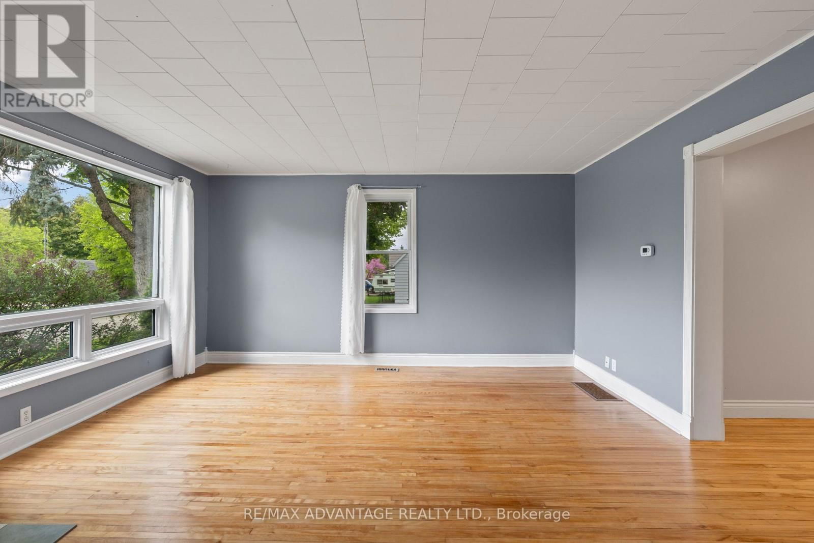 30 BROADWAY STREET Image 9