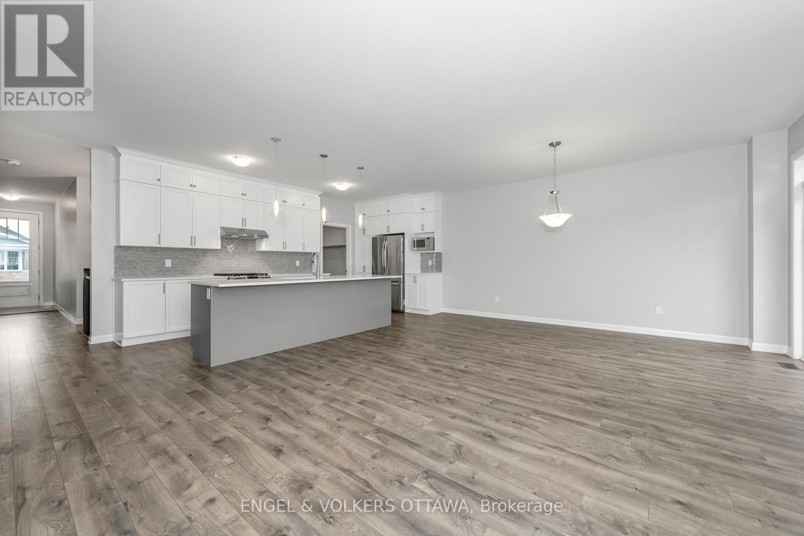 779 COAST CIRCLE Image 20