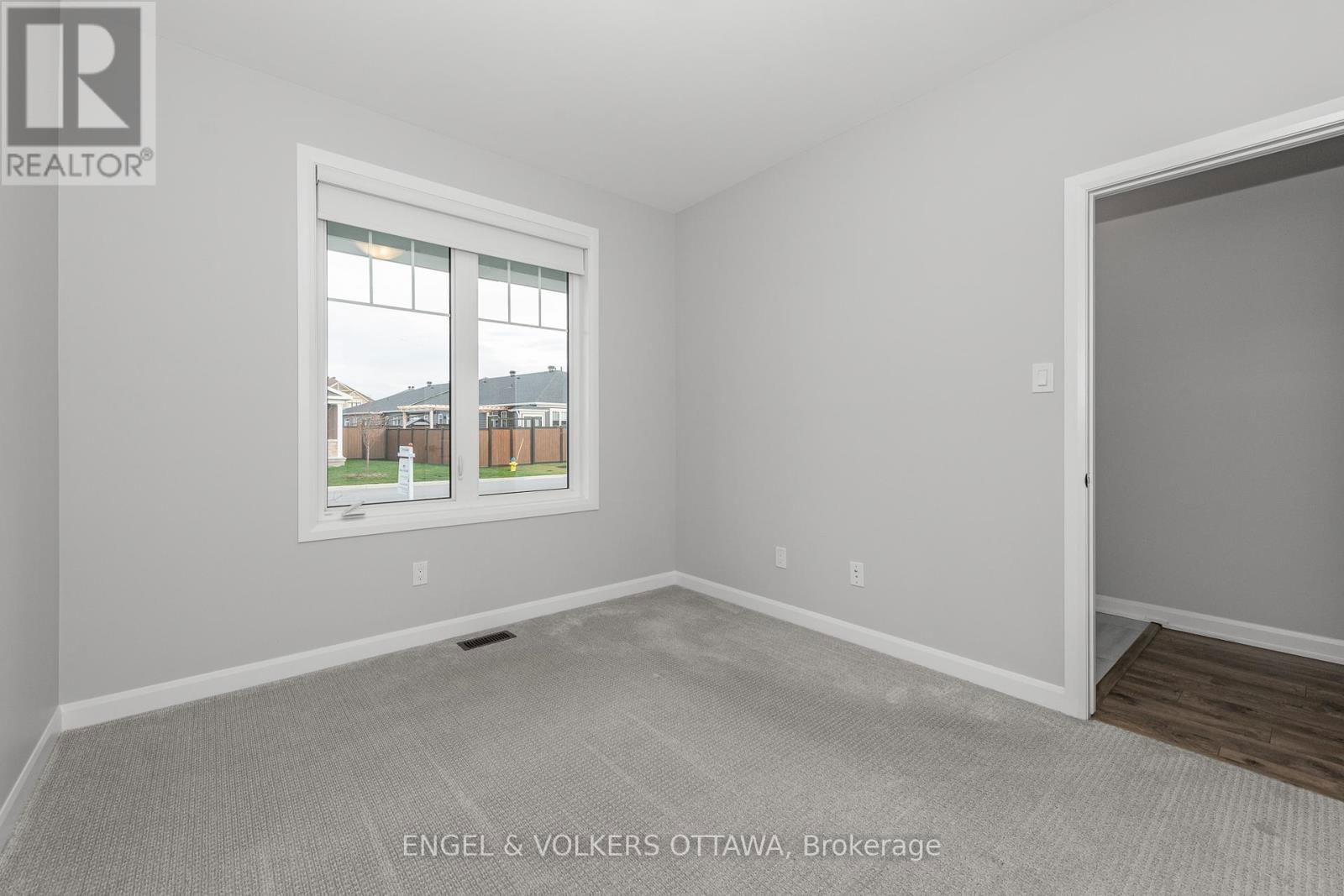 779 COAST CIRCLE Image 7