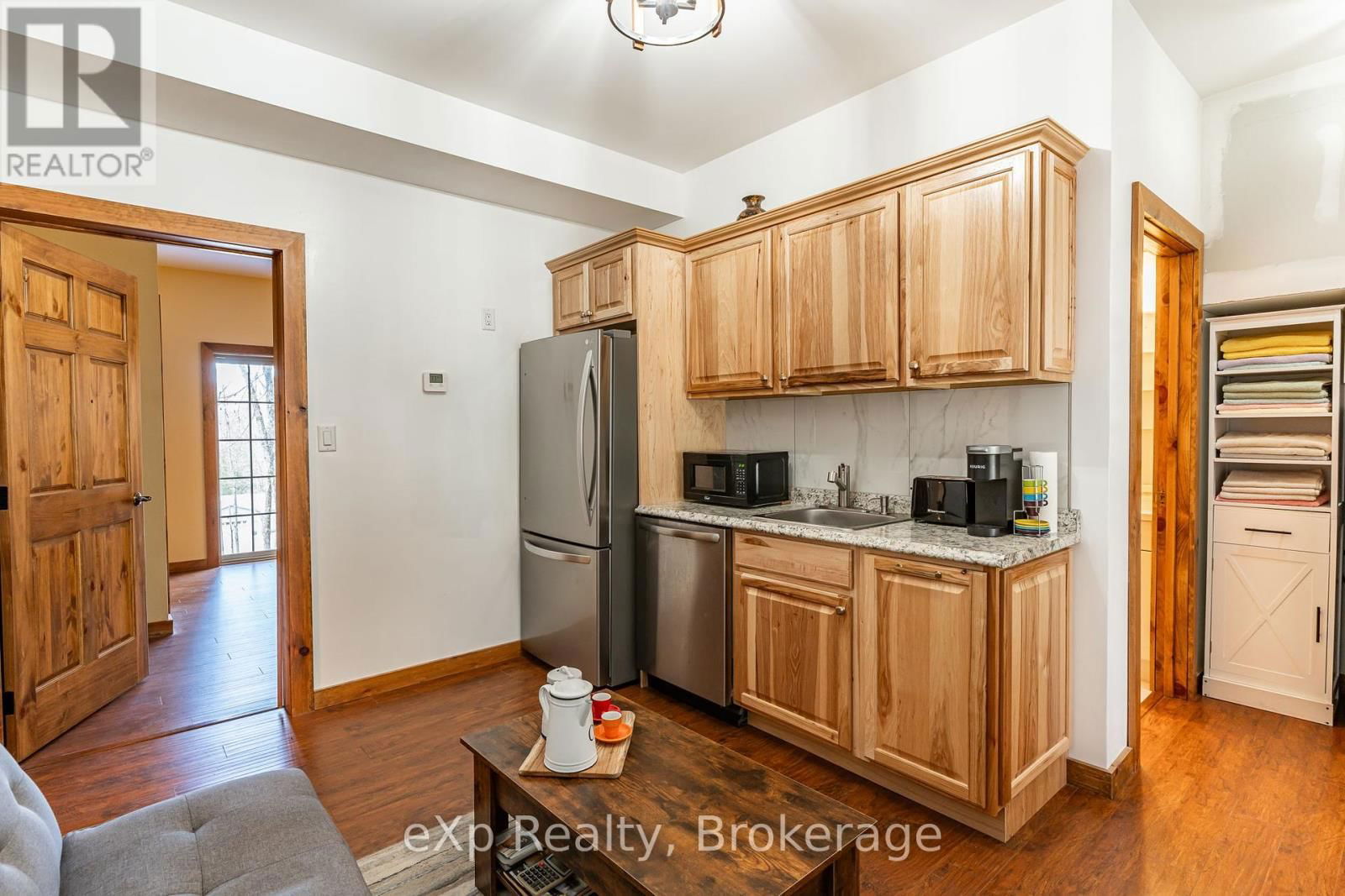 35 KEEFER STREET Image 27
