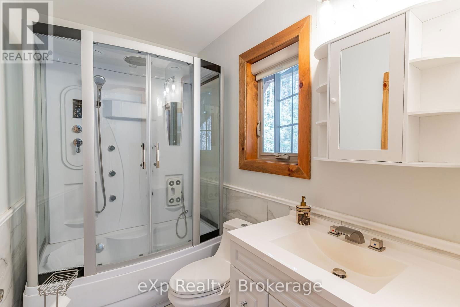 35 KEEFER STREET Image 30