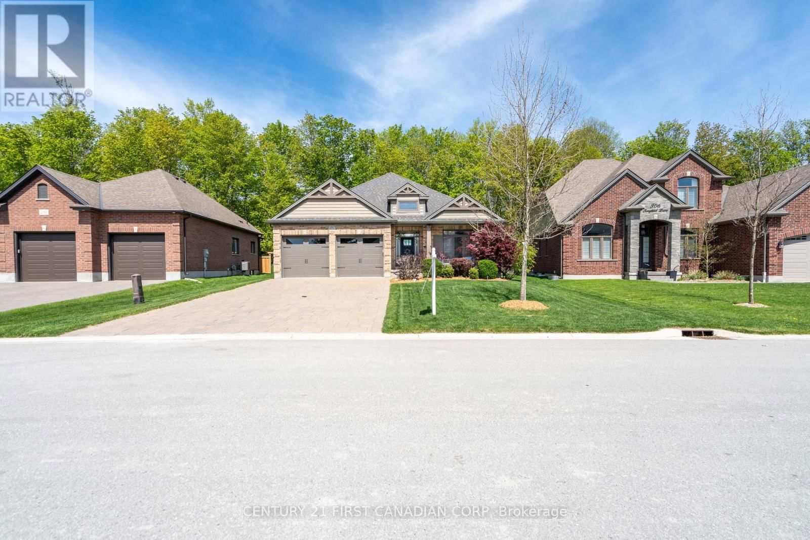 302 SONGBIRD LANE Image 1