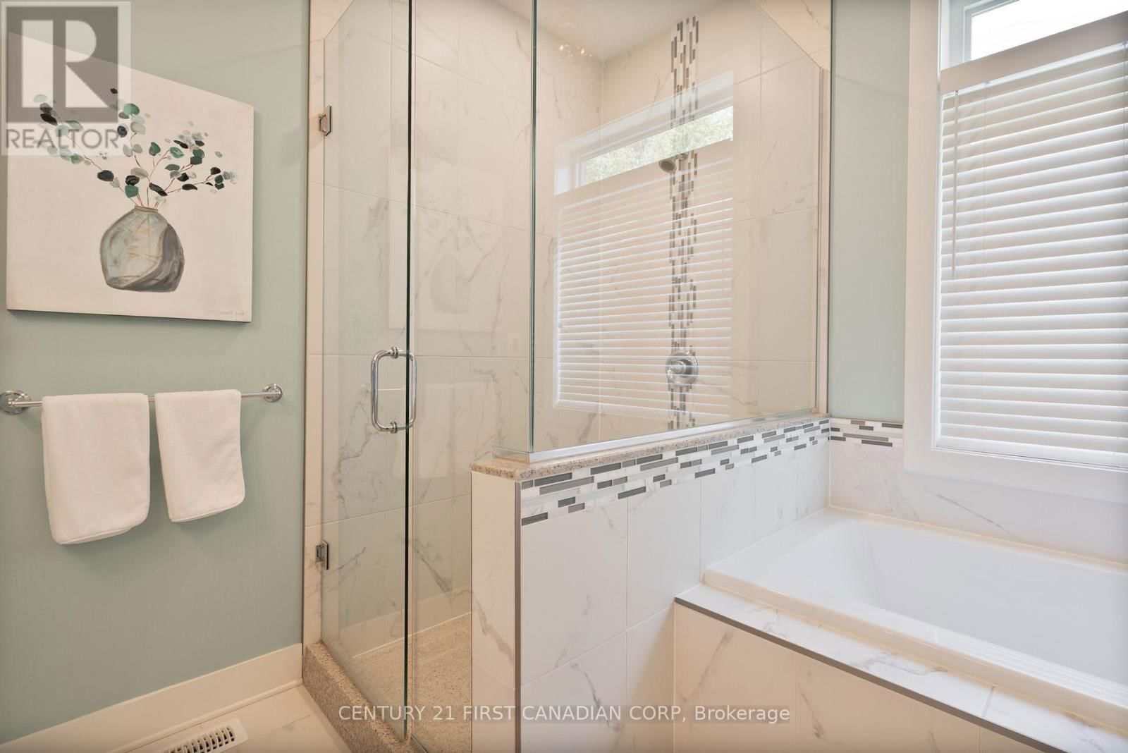 302 SONGBIRD LANE Image 22