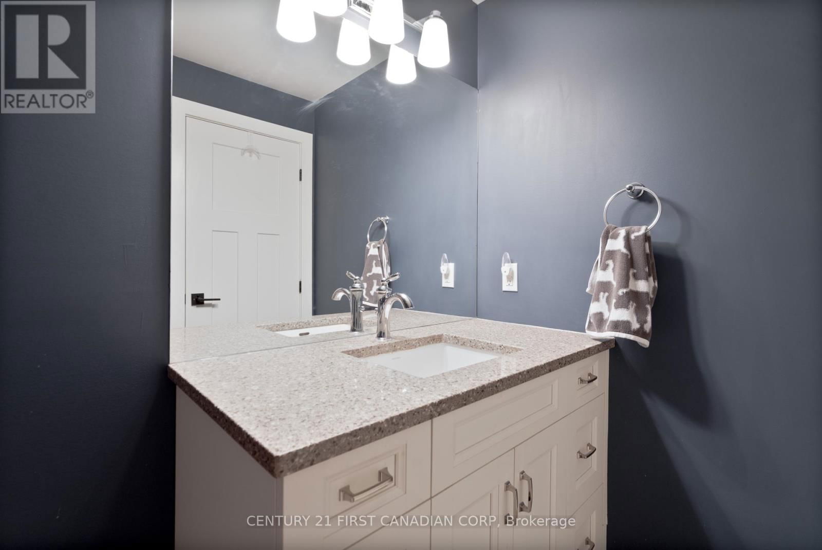 302 SONGBIRD LANE Image 26