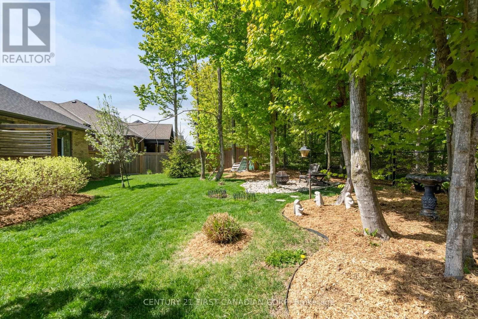 302 SONGBIRD LANE Image 38
