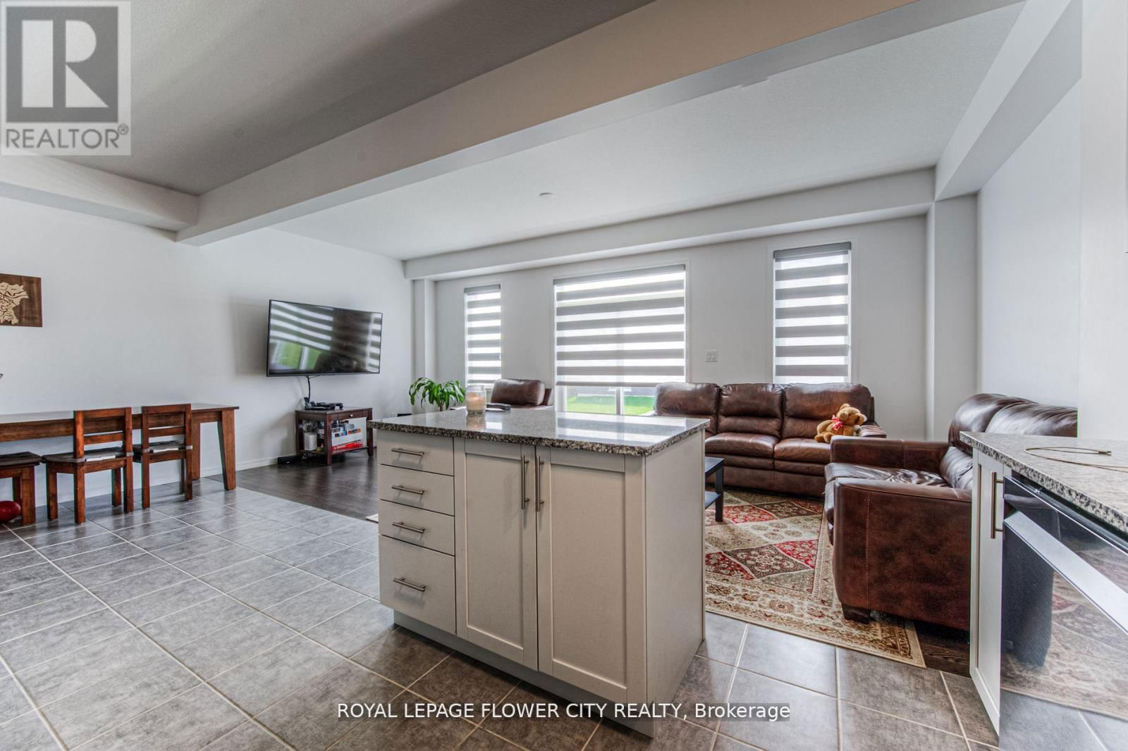 51 BEAUCHAMP DRIVE Image 12