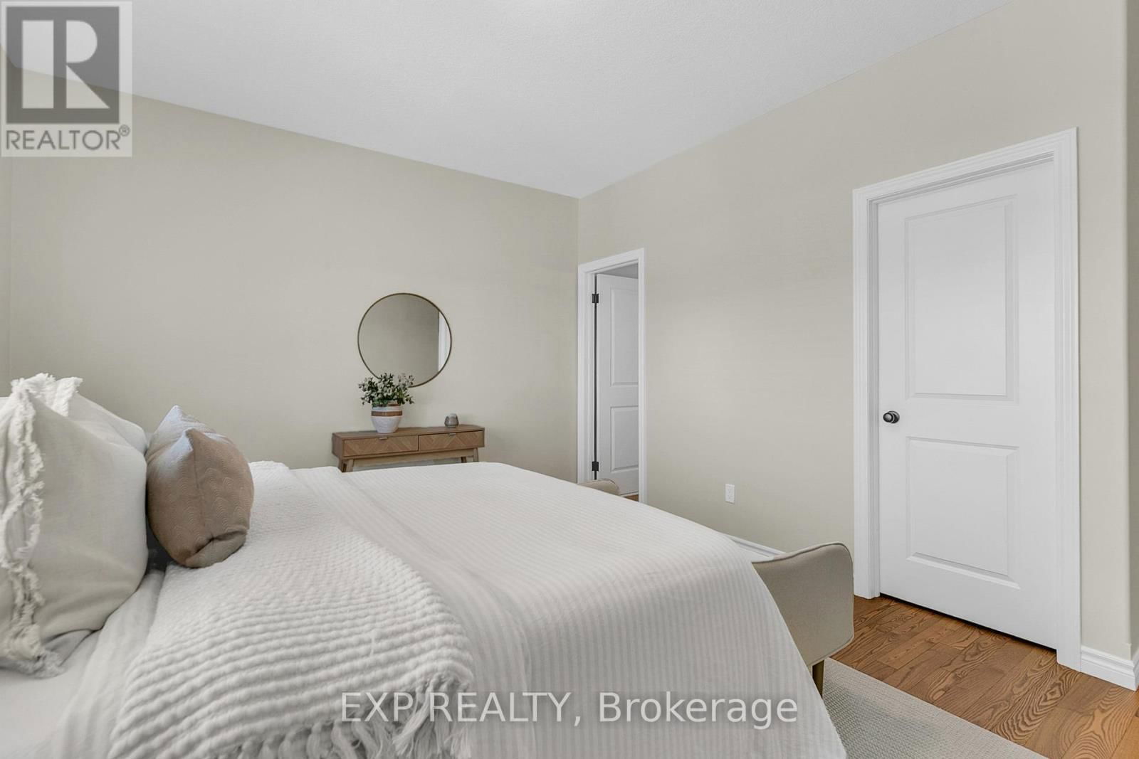 132 KROTZ STREET Image 16