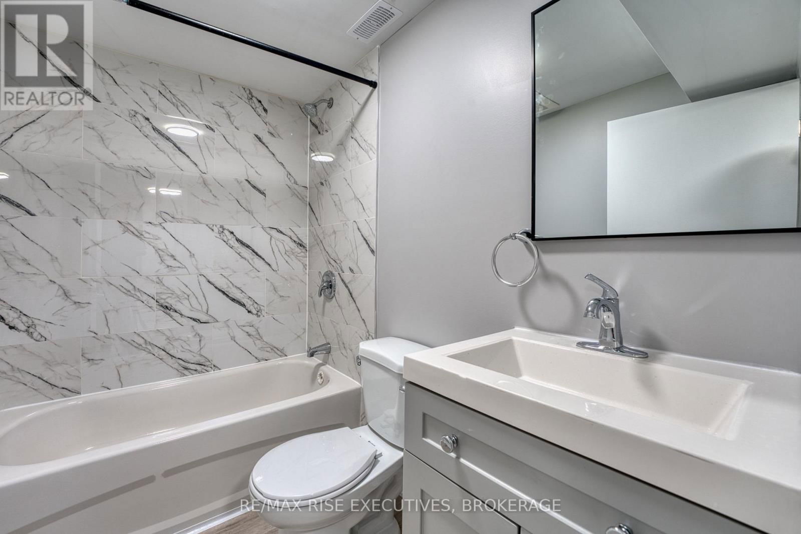 2 - 151 DAUPHIN AVENUE Image 13