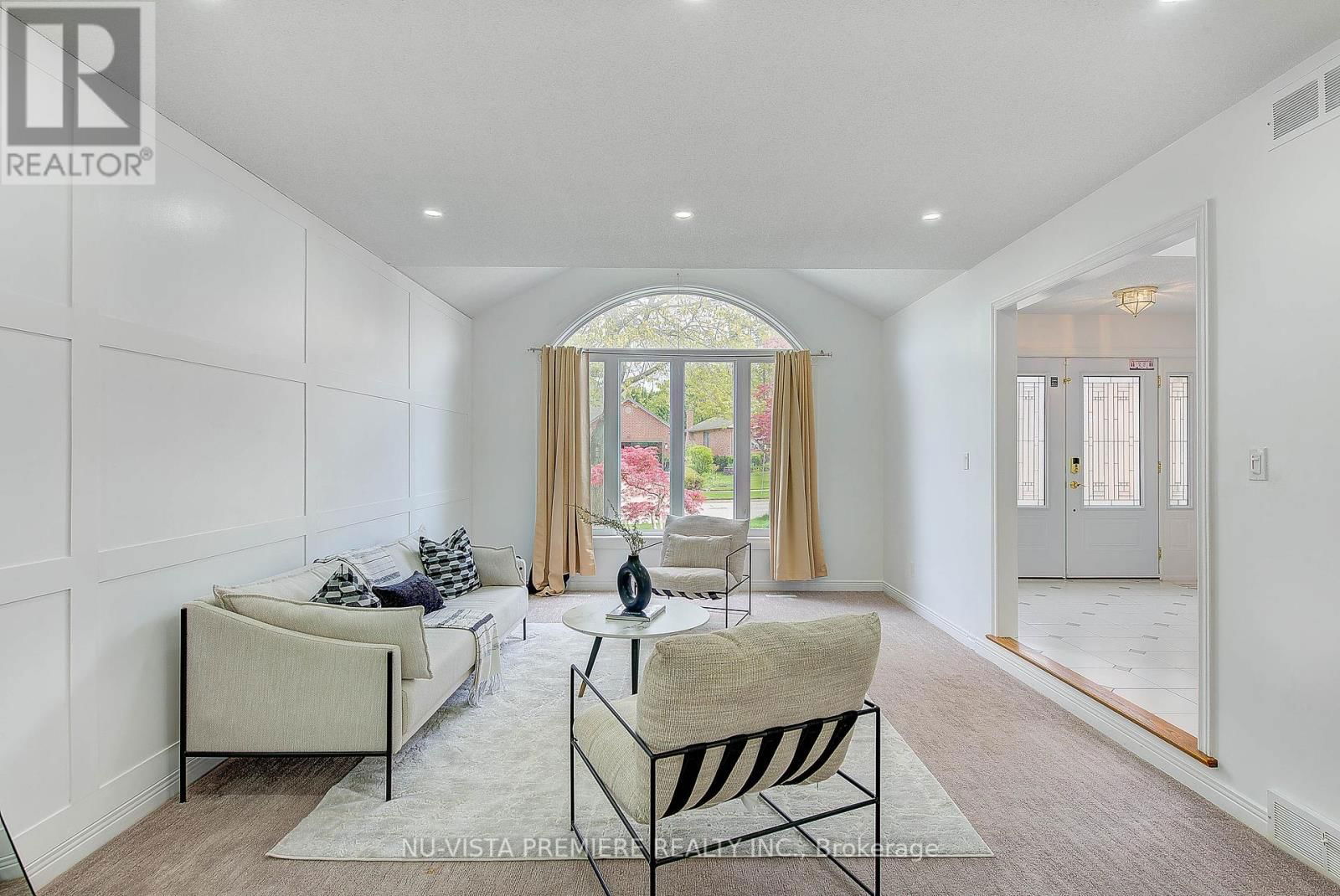 499 ROSECLIFFE TERRACE Image 12