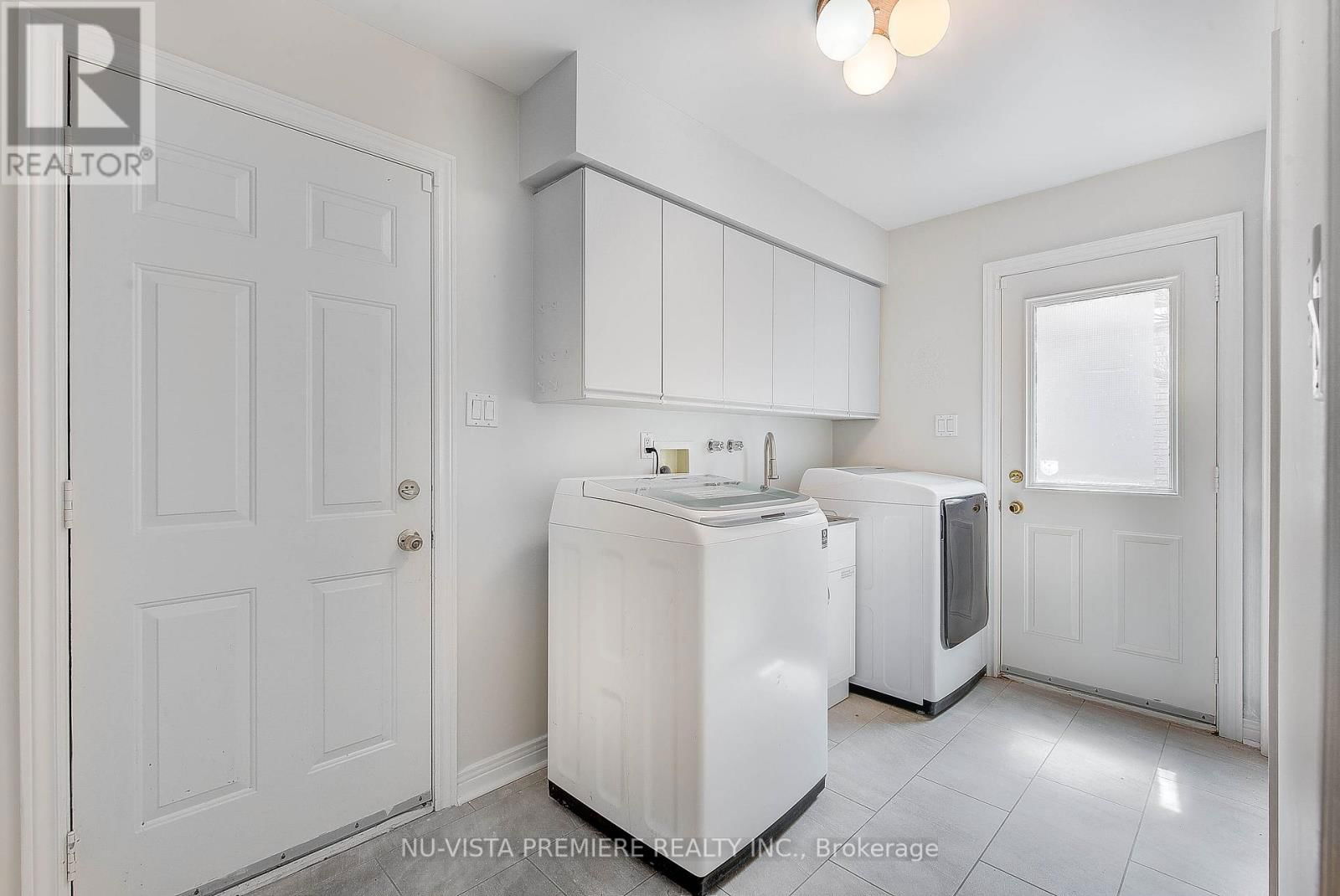 499 ROSECLIFFE TERRACE Image 21