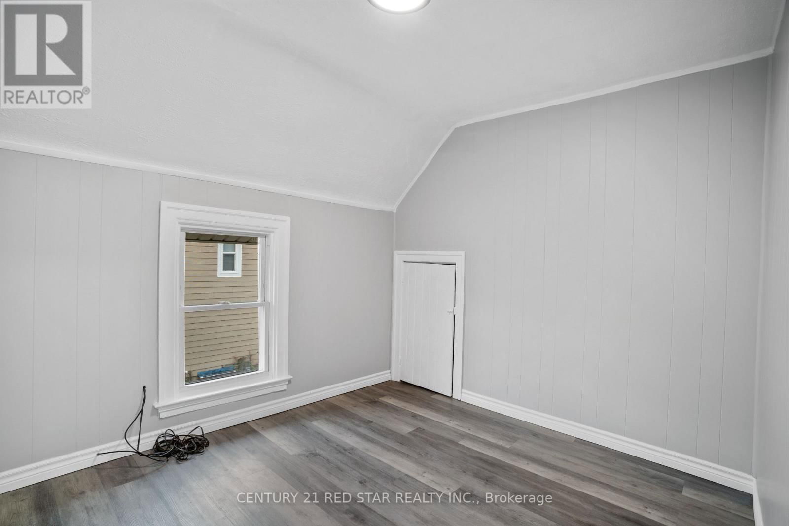 5082 ST. LAWRENCE AVENUE Image 14
