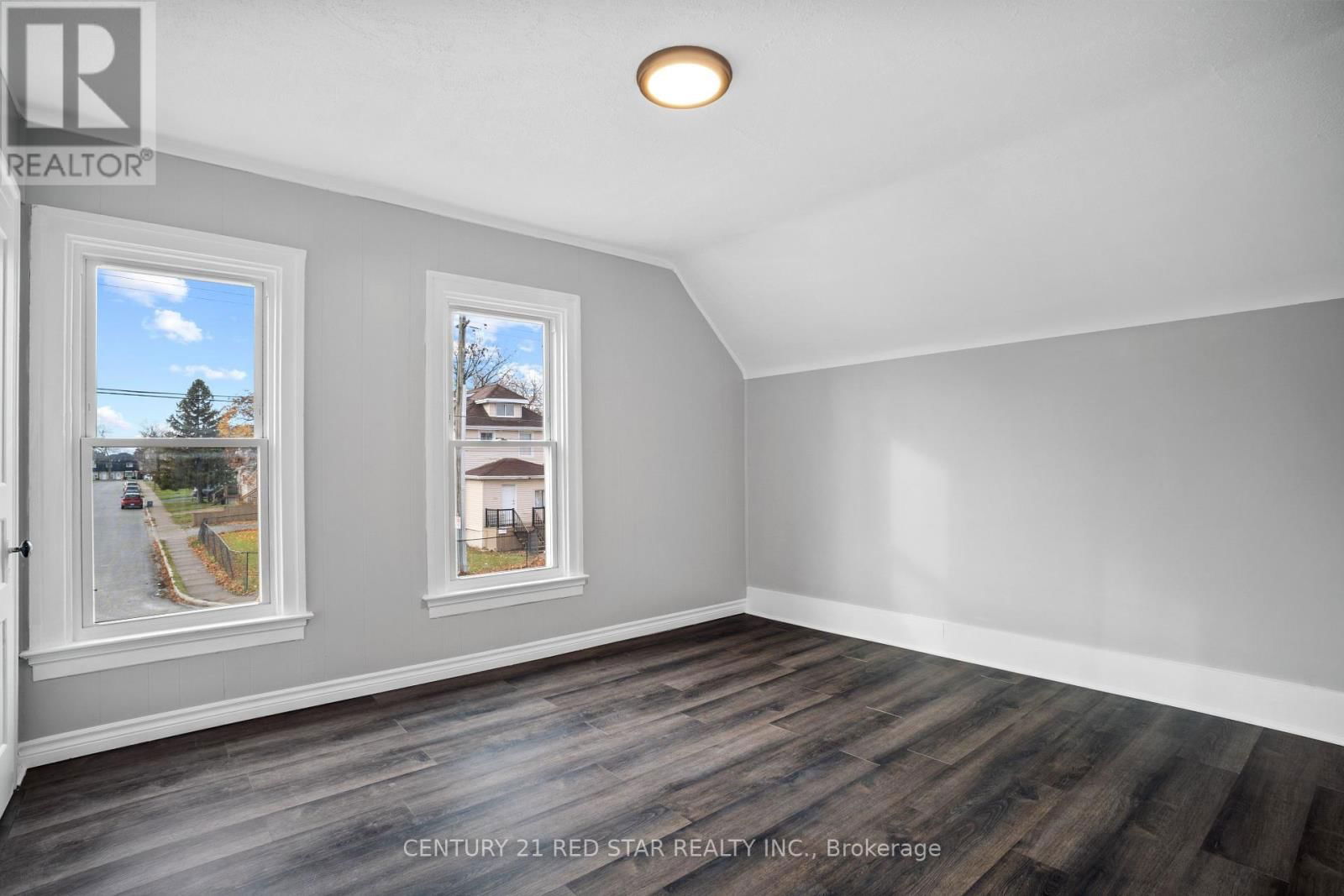 5082 ST. LAWRENCE AVENUE Image 16