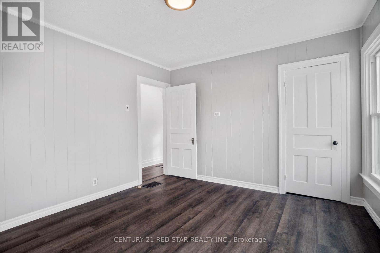 5082 ST. LAWRENCE AVENUE Image 18