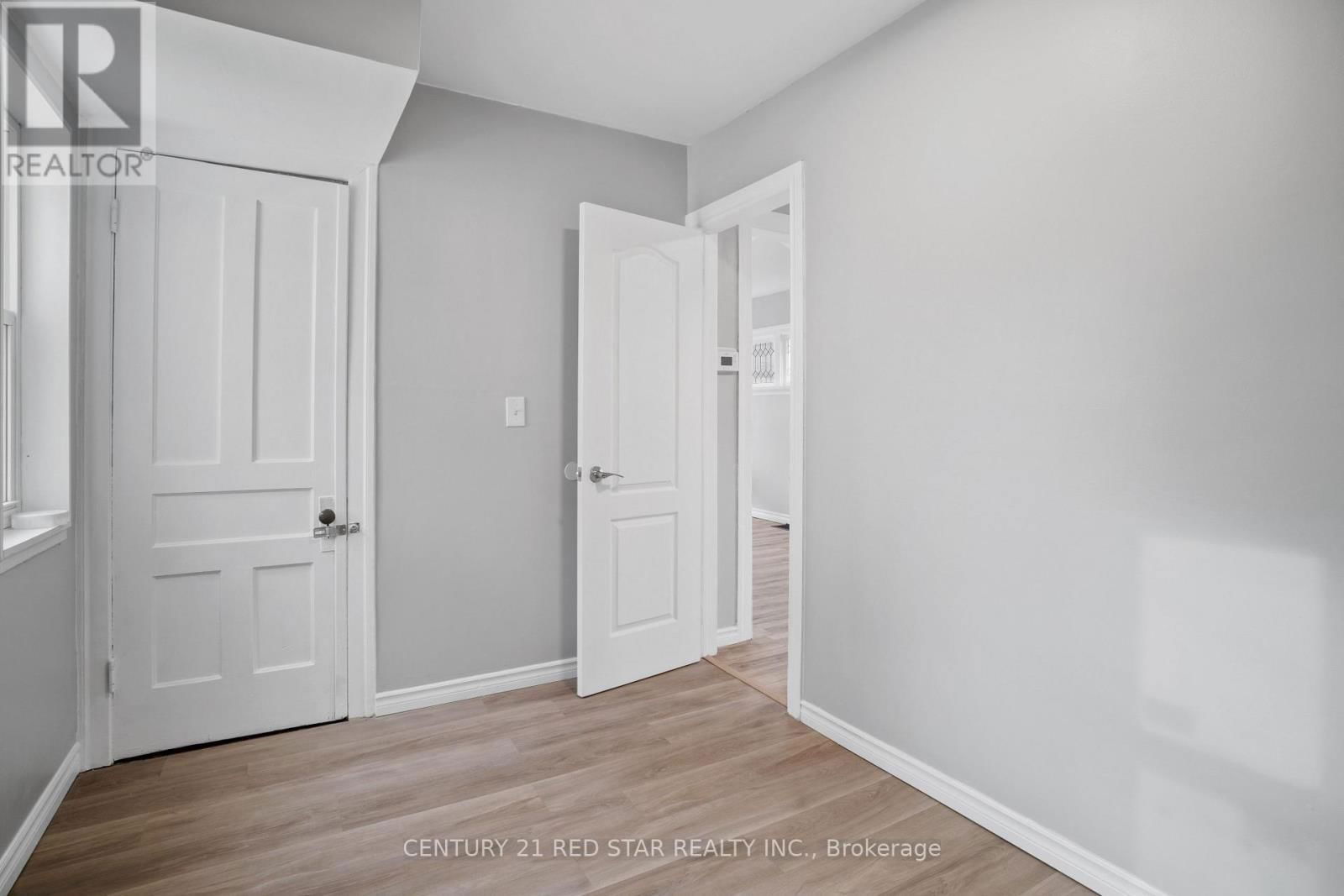 5082 ST. LAWRENCE AVENUE Image 7