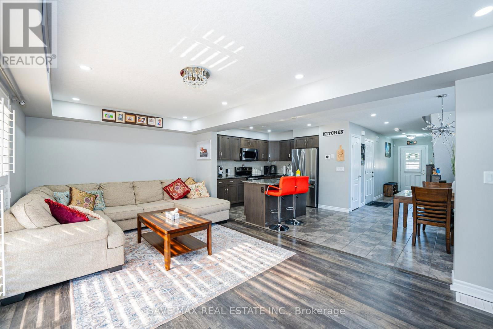6 - 625 BLACKBRIDGE ROAD Image 15