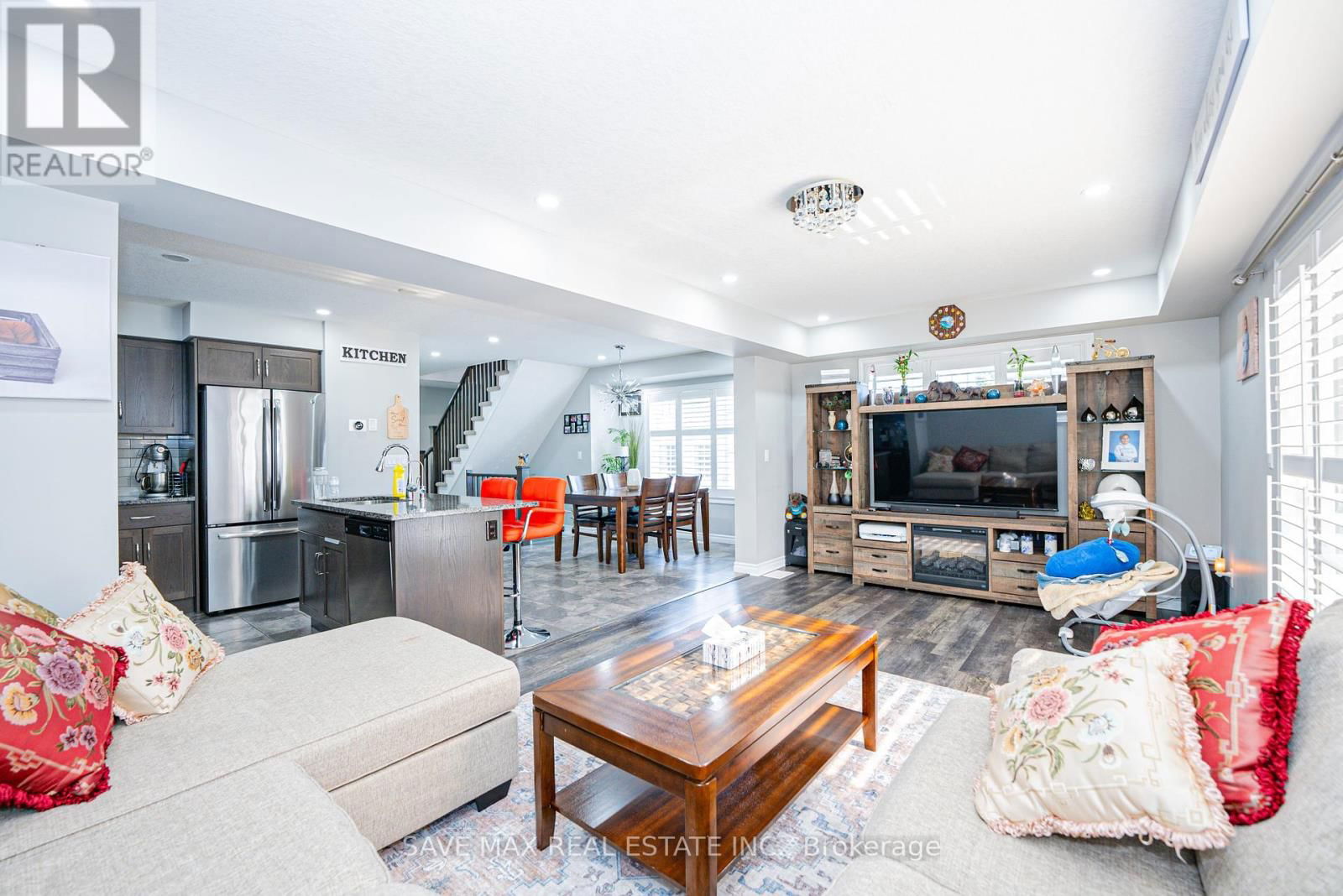 6 - 625 BLACKBRIDGE ROAD Image 16