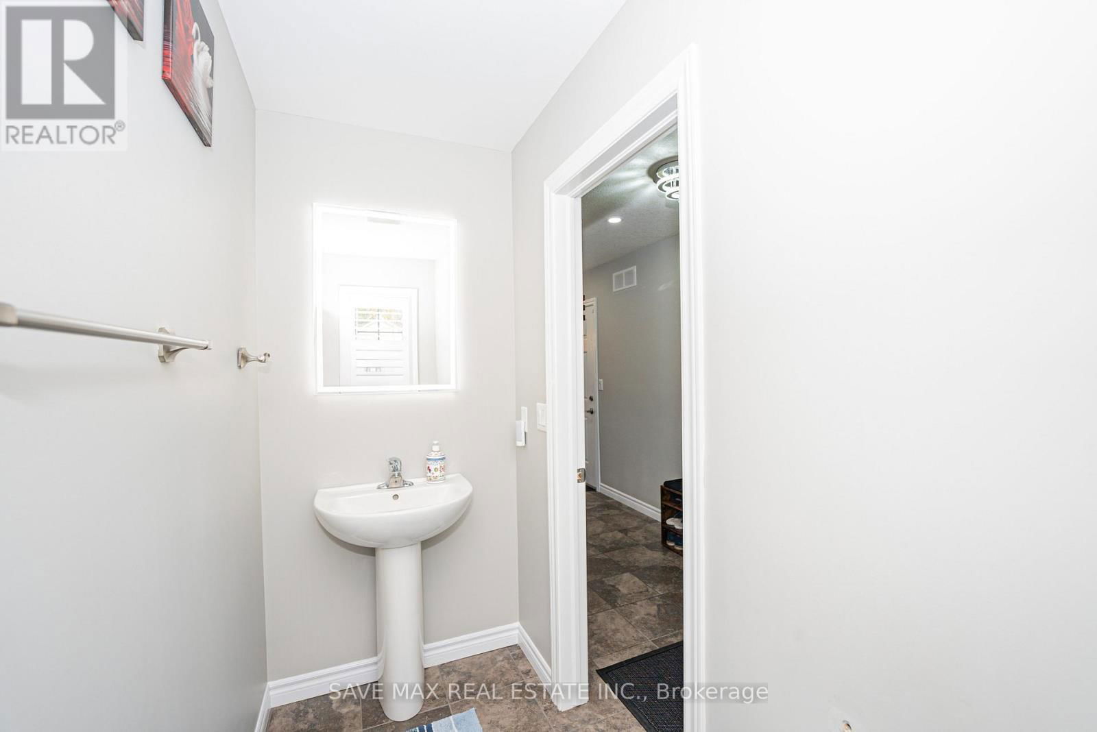 6 - 625 BLACKBRIDGE ROAD Image 23