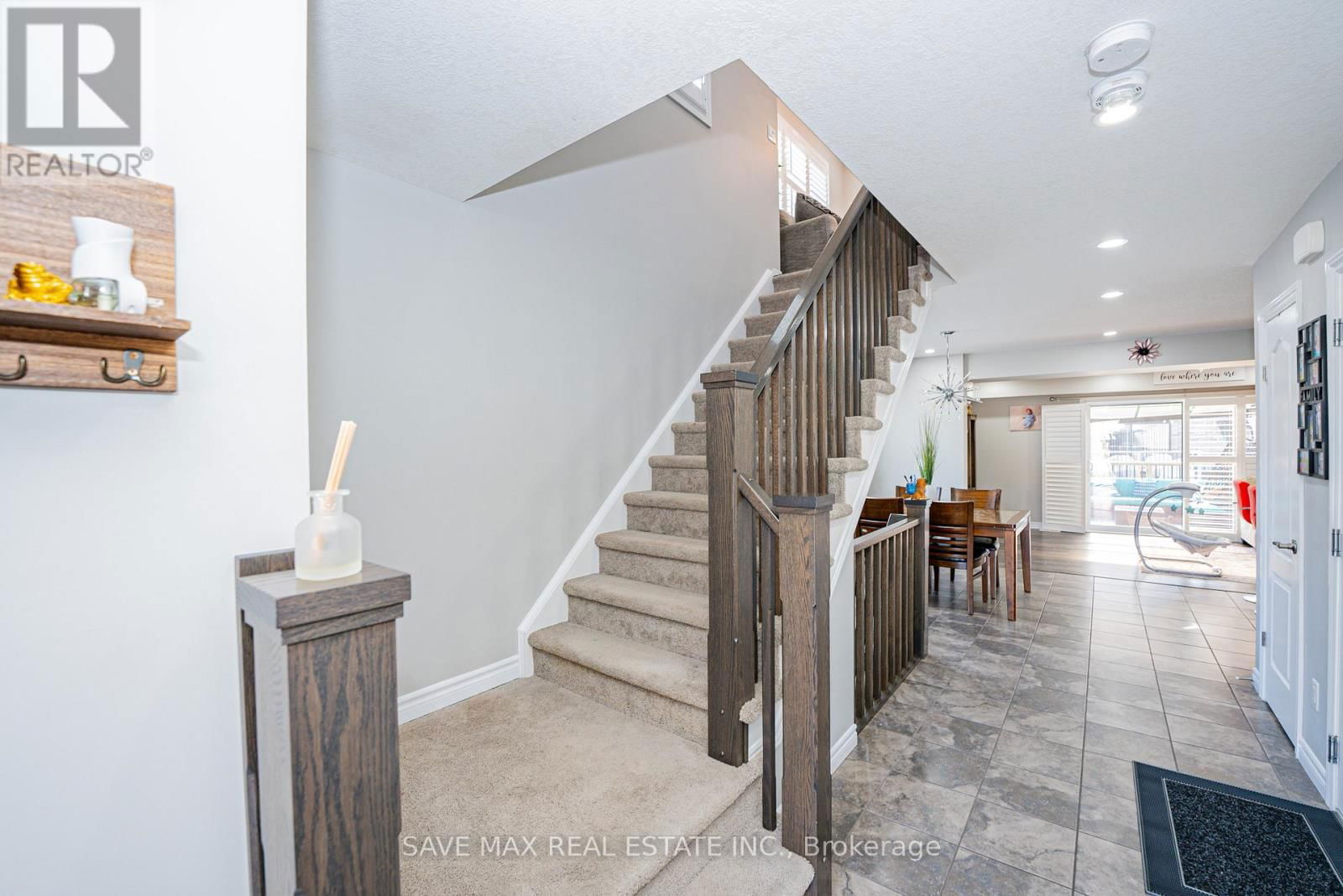 6 - 625 BLACKBRIDGE ROAD Image 25