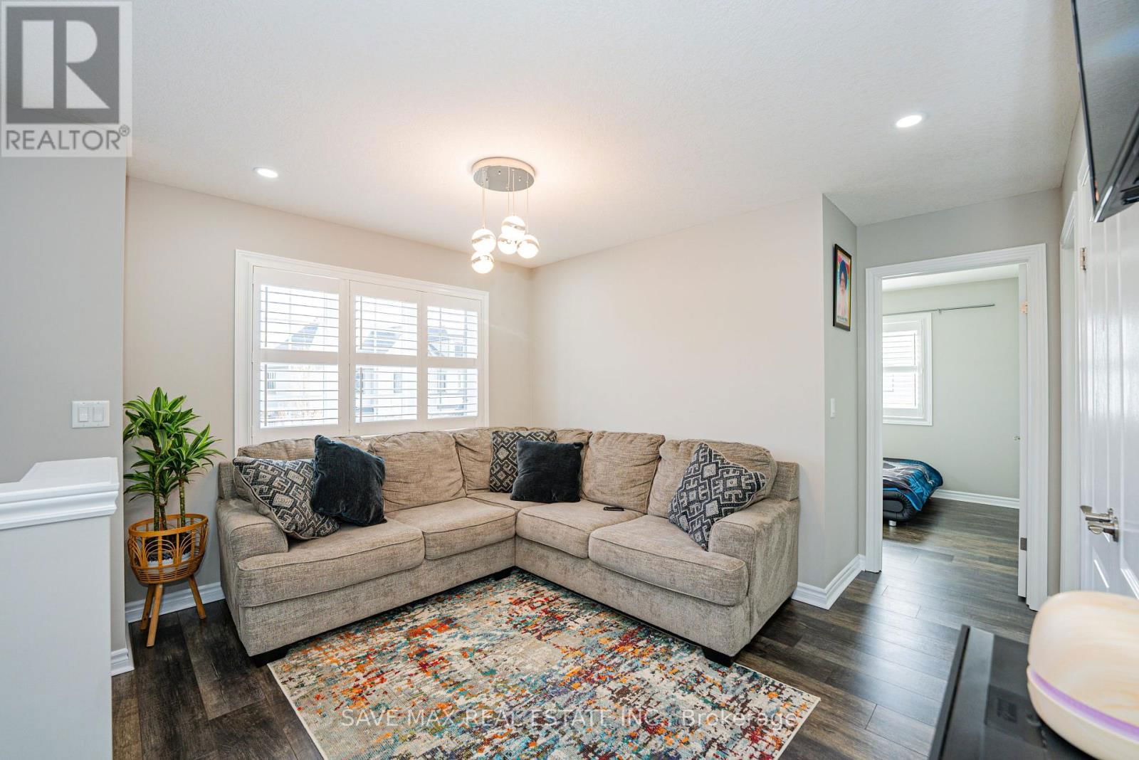 6 - 625 BLACKBRIDGE ROAD Image 27