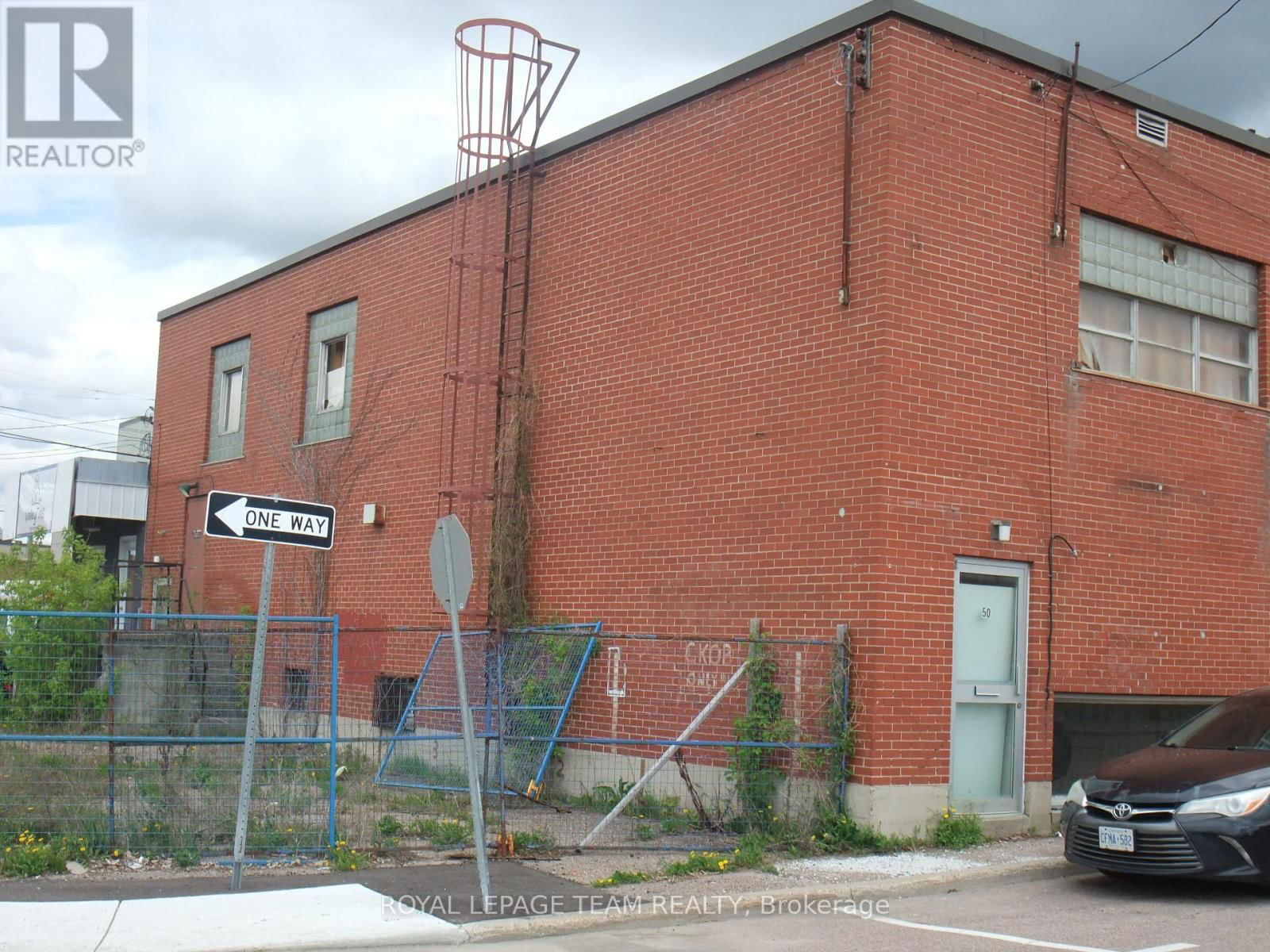 278 RAGLAN STREET SOUTH Image 17