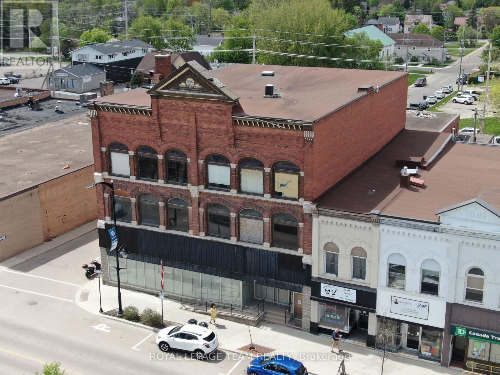 278 RAGLAN STREET SOUTH Image 2