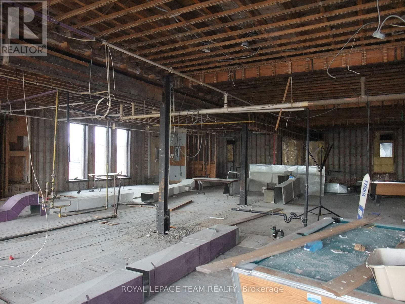 278 RAGLAN STREET SOUTH Image 22