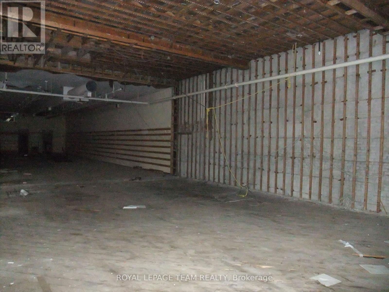 278 RAGLAN STREET SOUTH Image 24