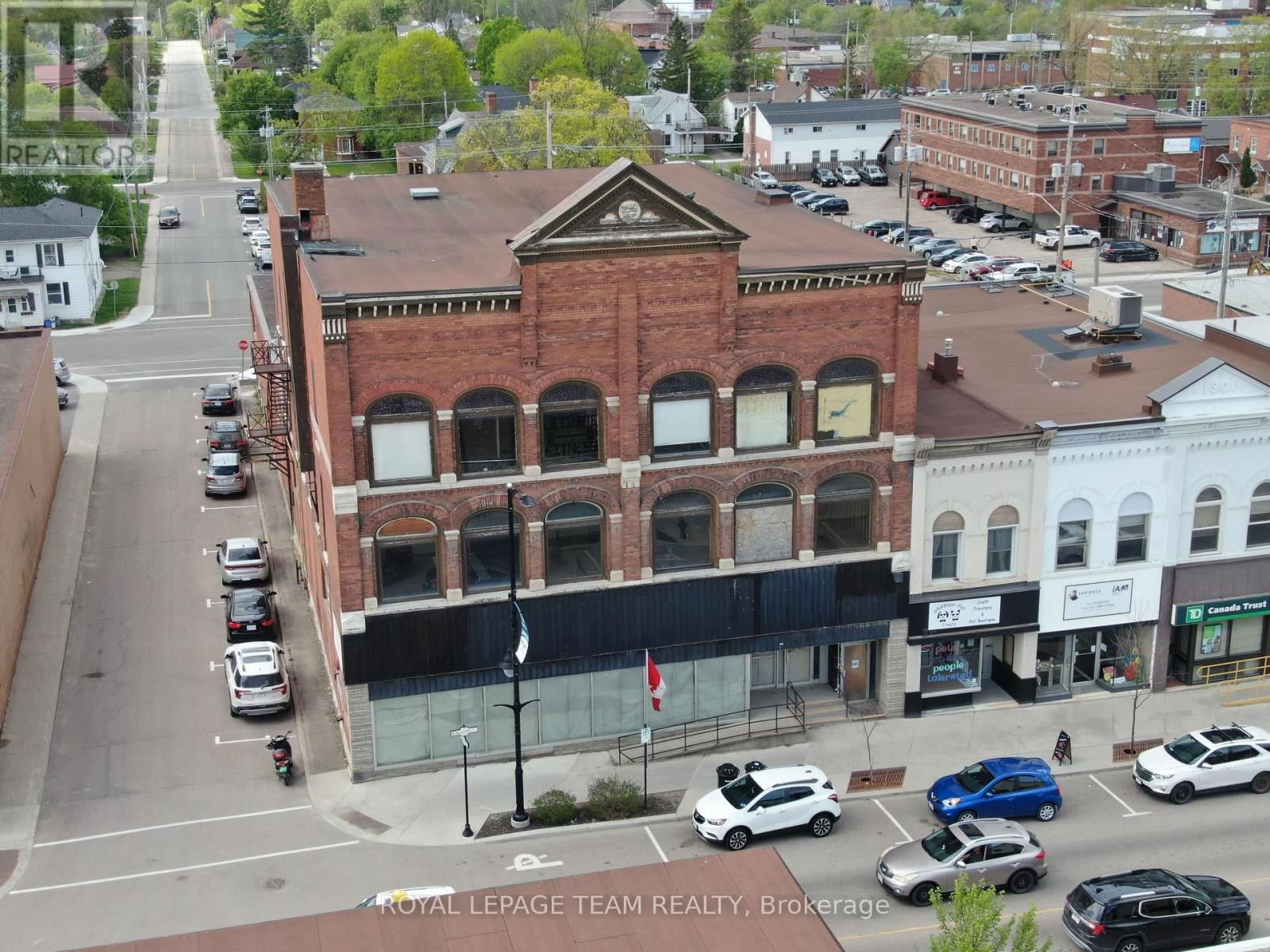 278 RAGLAN STREET SOUTH Image 3