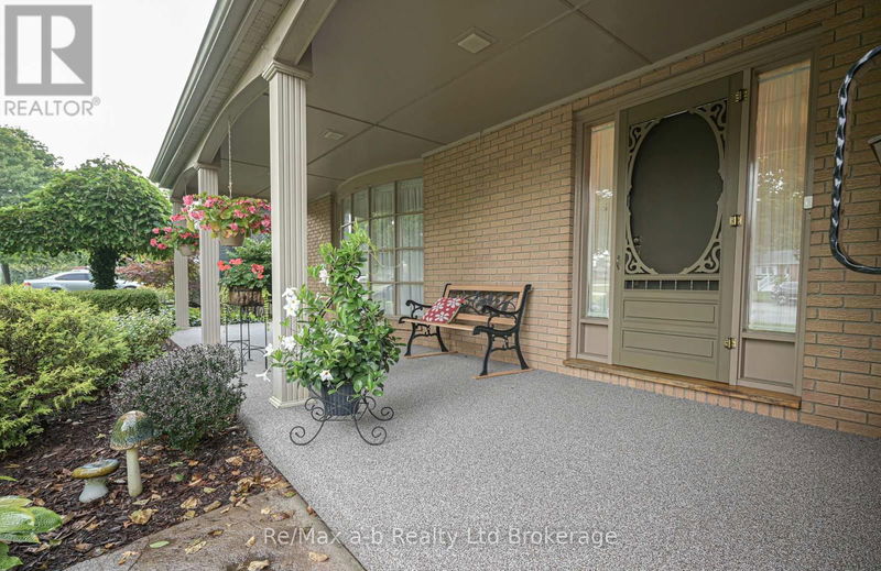Tertiary Property View