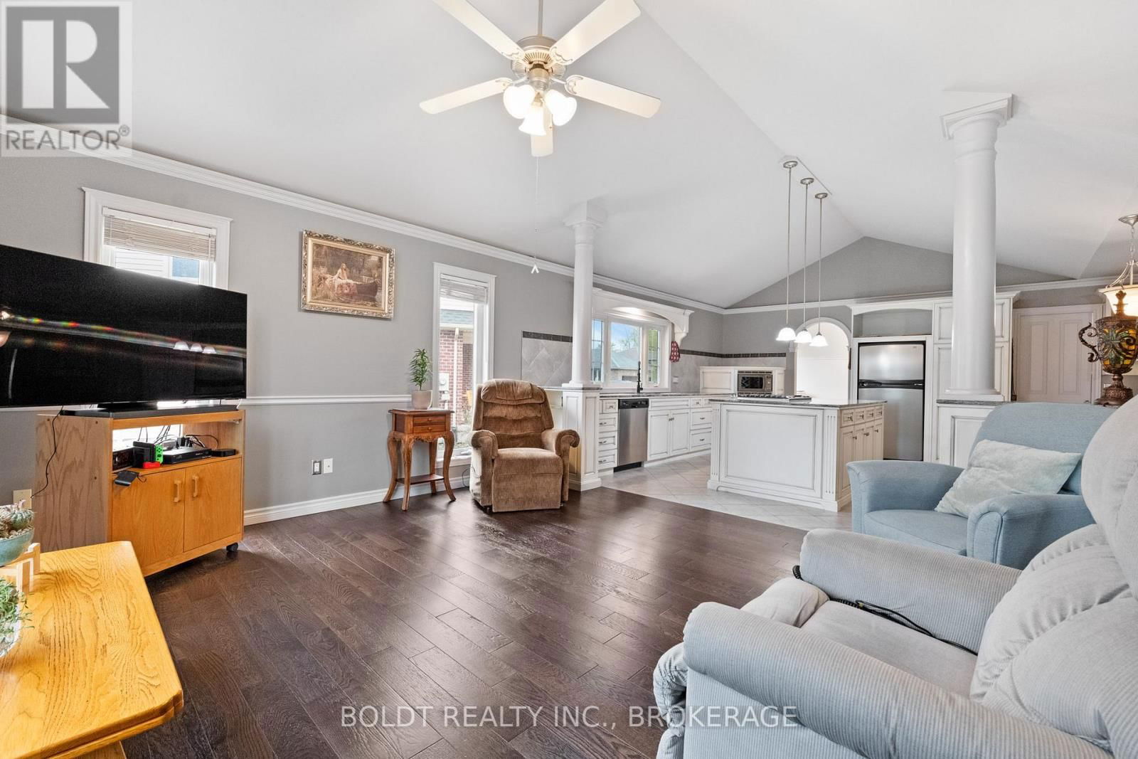 39 BELLEVUE COURT Image 11