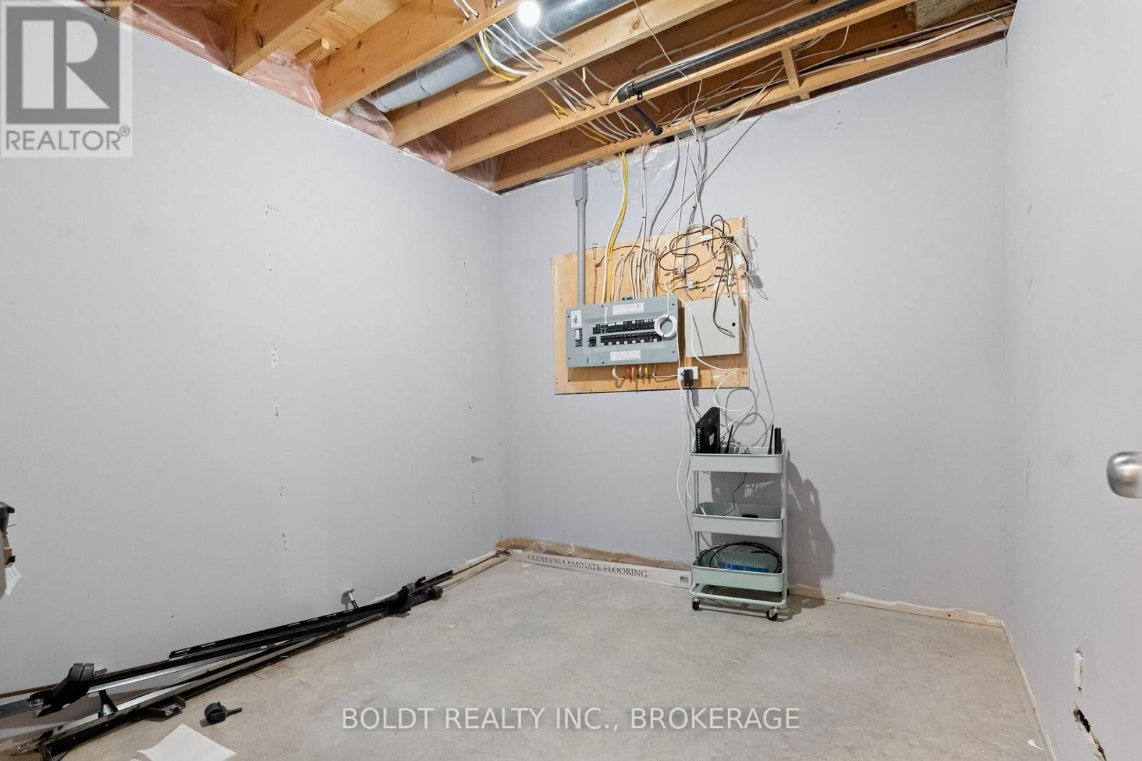 39 BELLEVUE COURT Image 34