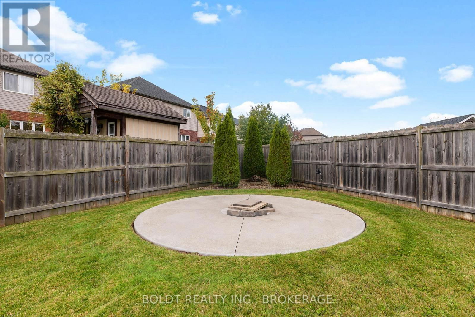 39 BELLEVUE COURT Image 40