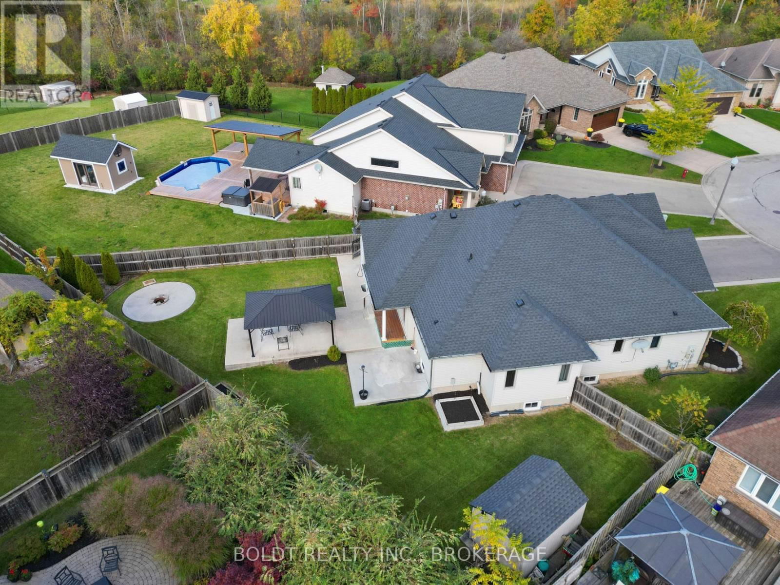39 BELLEVUE COURT Image 44