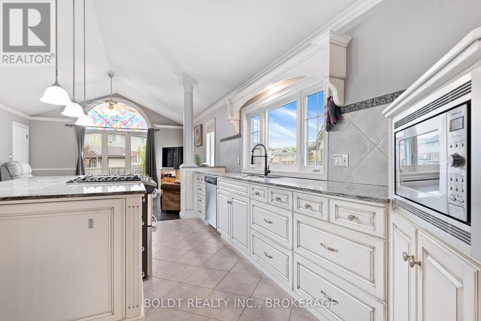 39 BELLEVUE COURT Image 9
