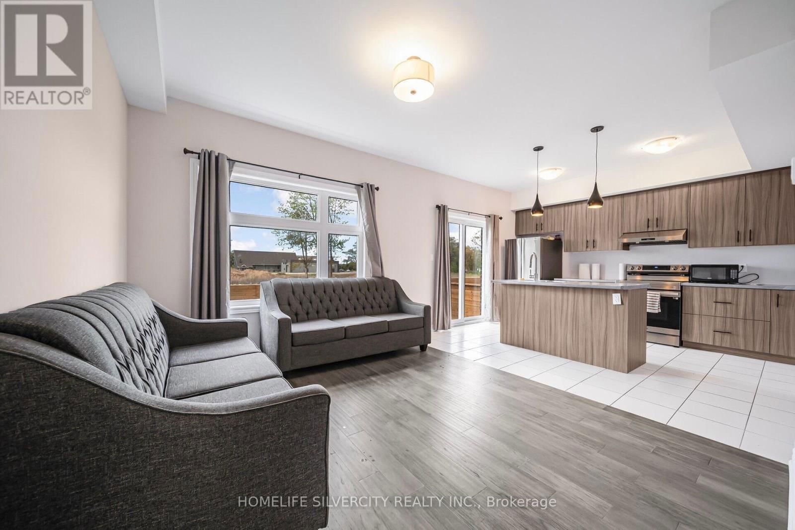 4 - 5672 DORCHESTER ROAD Image 3