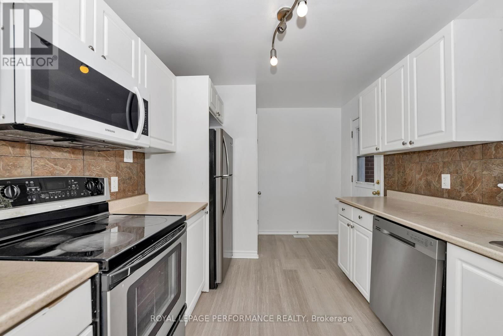 622 BORTHWICK AVENUE Image 12