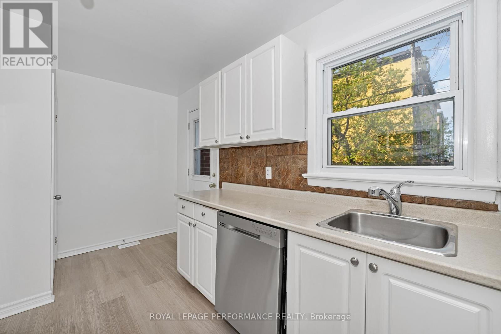 622 BORTHWICK AVENUE Image 13