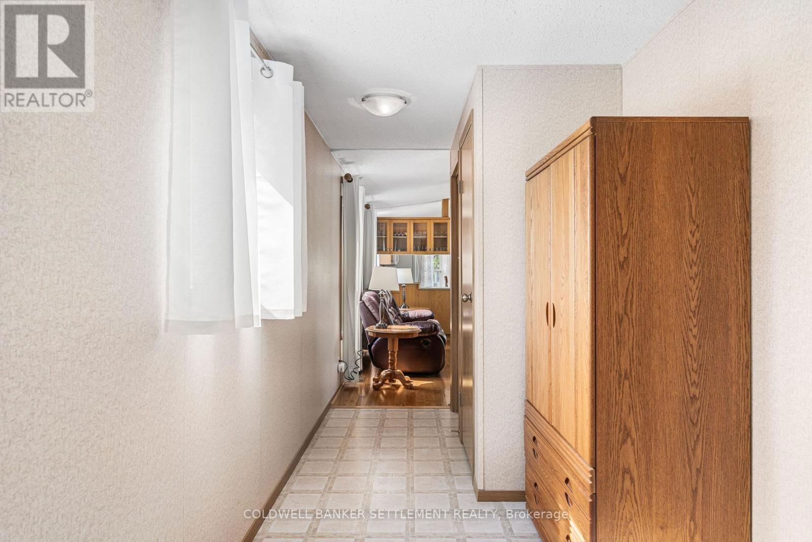 304 ACACIA ROAD Image 15