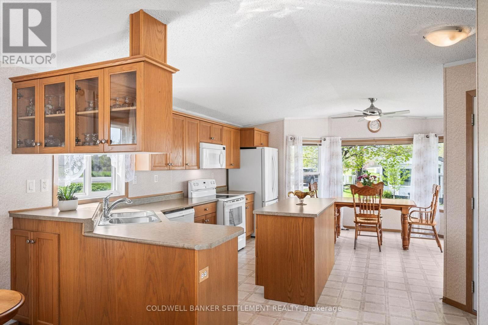 304 ACACIA ROAD Image 21