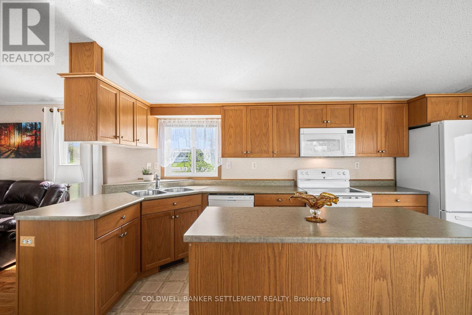 304 ACACIA ROAD Image 24