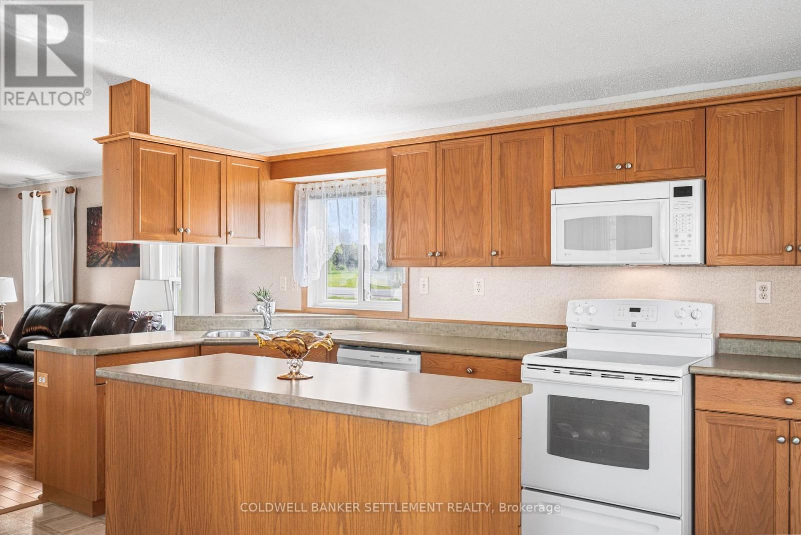 304 ACACIA ROAD Image 25